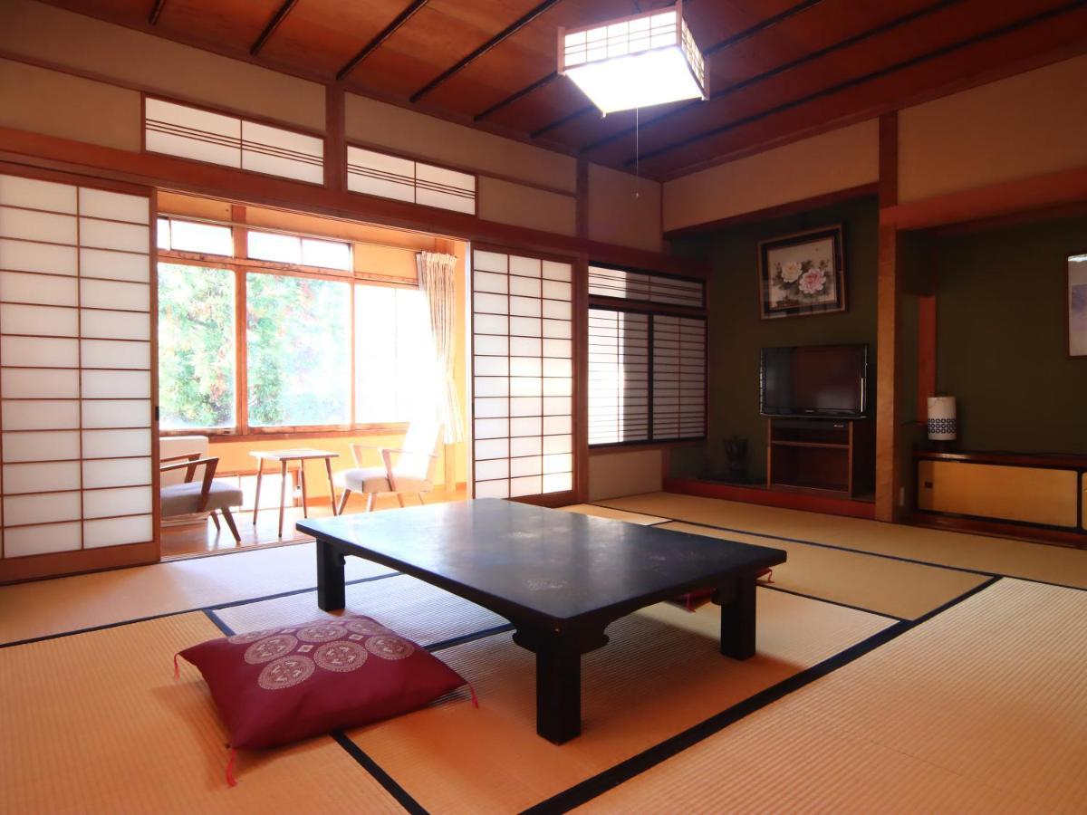 Maruka Ryokan Yamanouchi  Exterior photo