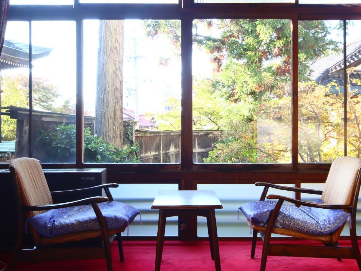 Maruka Ryokan Yamanouchi  Exterior photo