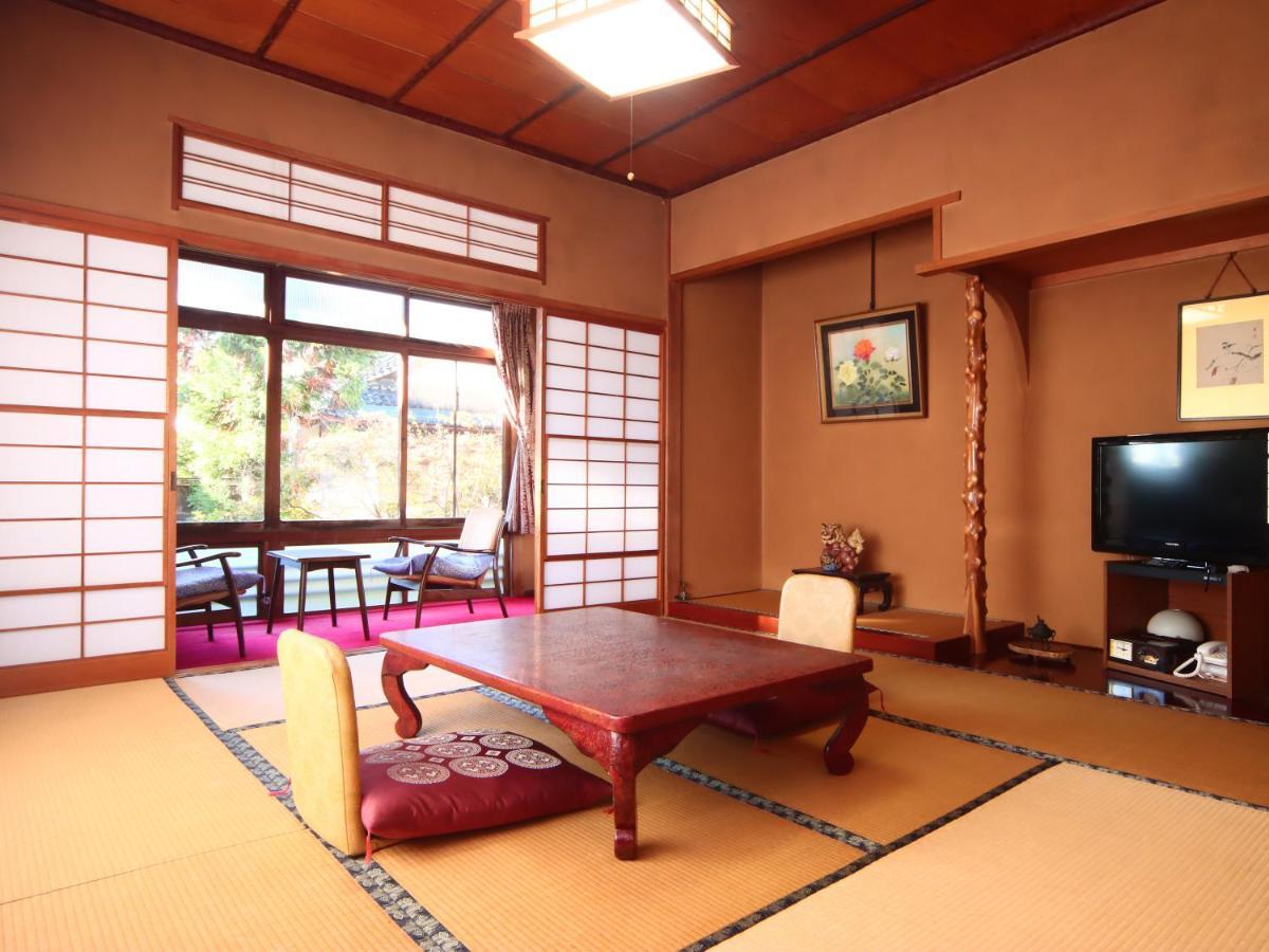 Maruka Ryokan Yamanouchi  Exterior photo